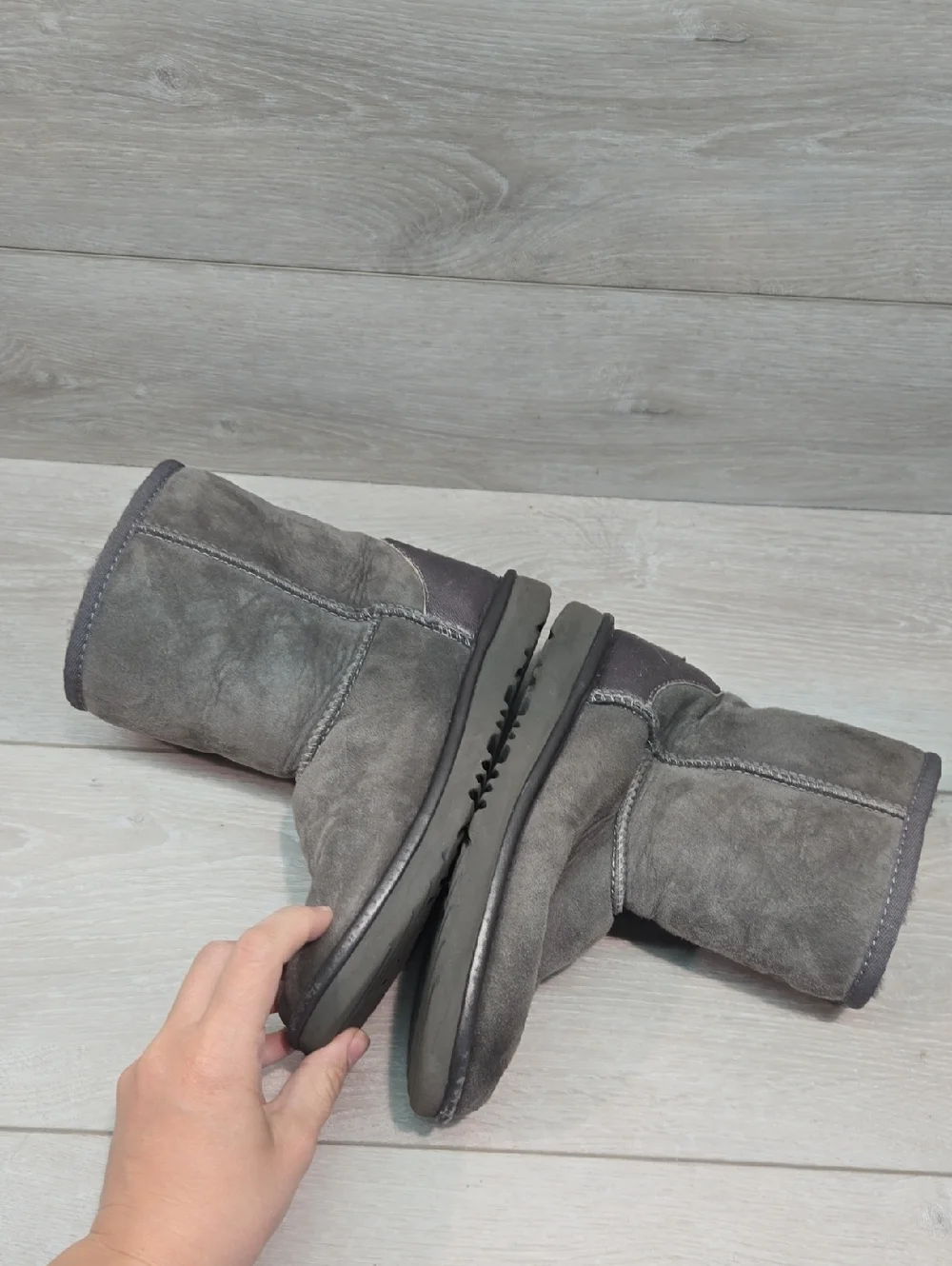 Ugg Australia Kids Big Girl Gray Suede Shearling Lined Short Boots Shoes Sz 3